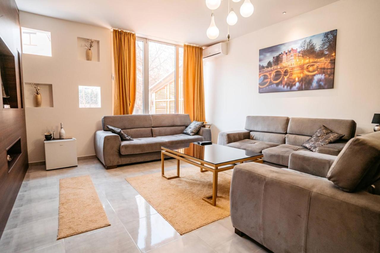 Magico Rooms & Apartments Ni Dış mekan fotoğraf